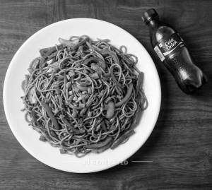 Chili Garlic Noodles + Cold Drink 250 ml