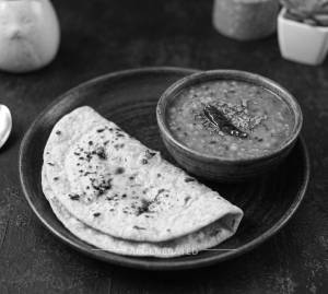 Plain Dal + Tawa Roti (2 pieces)