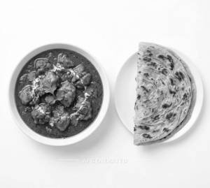 Chiclken Curry + Paratha (1 piece)
