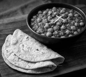 Chana Masala + Normal Roti (2 pieces)