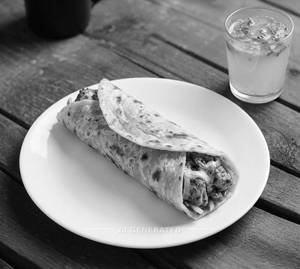 Chicken Roll + Lemon Mint Juice