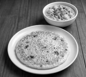 Veg Kurma + Plain Uttappam (1 Piece)