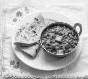 Kadal Paneer + Plain Roti (2 pieces)