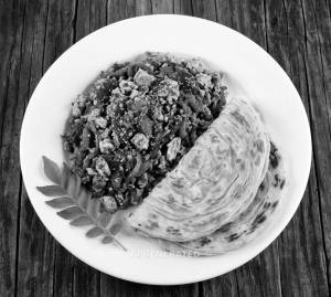 Egg Podi Masala + Parotta (2 pieces)