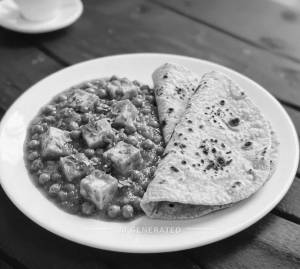 Mutter Paneer + Tawa Roti (2 pieces)