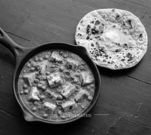 Matar Paneer + Butter Tawa Roti (1 Piece)