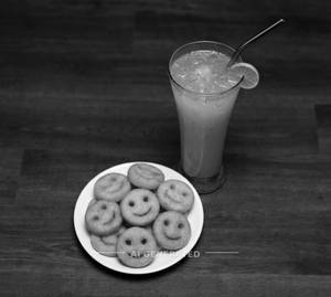 Smiley Fries + Fresh Lime Juice