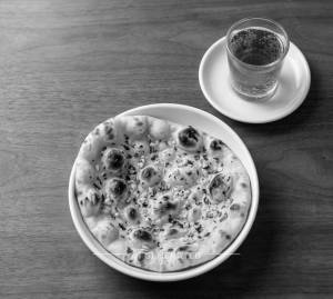 Garlic Nan + Soft Drink (60 Ml)