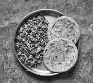 Egg Bhurji Curry + Plain Paratha (2 pieces)