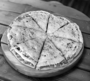 Medium Cheese Pizza