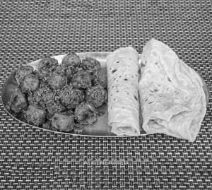 Masala Shoya Chap (Dry) + Rumali Roti (2 Pieces)
