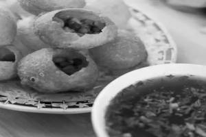 Bharwa Golgappe