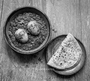 Egg curry [2 eggs] + Chapati (1 piece)