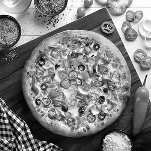 English Retreat Pizza