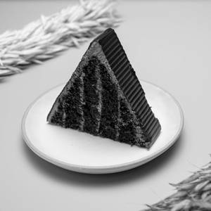 Chocolate Pyramid Pastry
