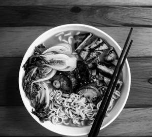Chicken Teriyaki Rahmen [Red Miso,Dobanjan,Wakame,Gochujaru,Togarishi]