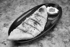 Sweet Corn Stuffed Garlic Bread