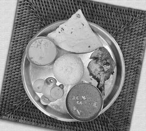 Fresh Pomfret Thali
