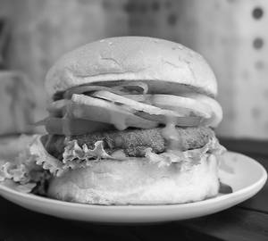 Schezwan burger