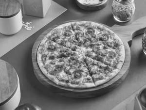 Meataza Pizza