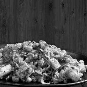 Panner fried maggi