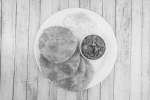 Chole Poori [2 Pieces]