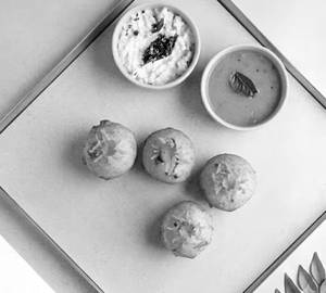 Special Bonda [4 Pieces]