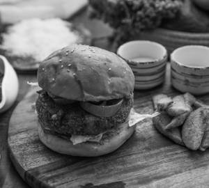 Harissa Chickpea Roesti Burger