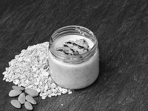 Peanutbutter Almond Oatmeal