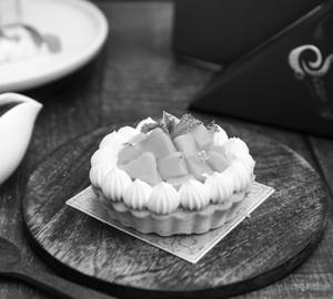 Mango Tart (Eggless)