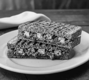 Paneer grilled sandwich