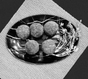 Chicken Balls (5 Pcs)
