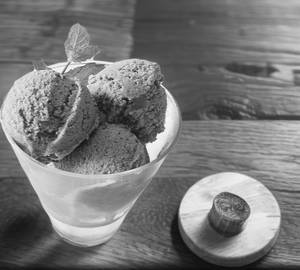 Black Currant Ice-cream 