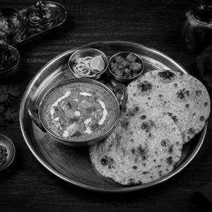 Paneer Tikka Masala with 2 Roti