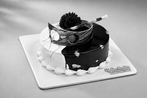 Chocovanilla Cake - 500gm