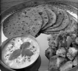 Thepla-Bhaji Combo