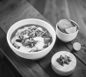 Sev Dudh [Serves 2]