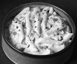 Whitee Sauce Pasta