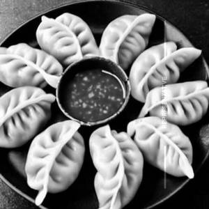 Cheese momo pork