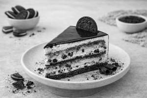 Choco Vanilla Oreo Pastry