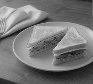 Vegetable Sandwich With Cheese