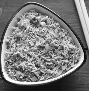 Veg shingnapuri noodles