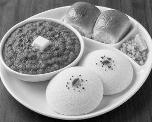 Idli [2 Pieces] with Pav Bhaji [2 Pav]