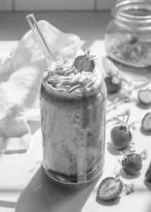 Strawberry falooda 