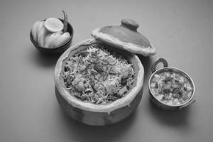 Handi Dum Biryani With Raita