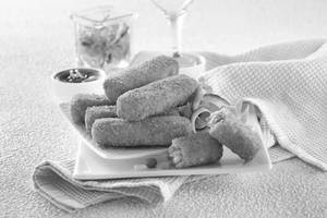 Veg Strips (8 Pcs)