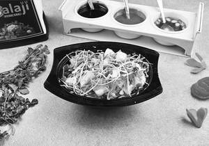 Paneer Schezwan Noodles (pure Milk Paneer)