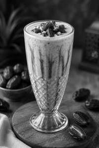 Dates shake