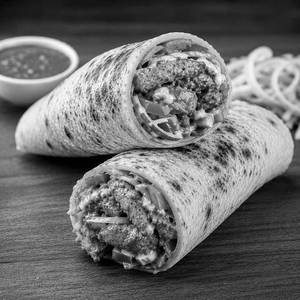 Chicken Dhamaka Roll