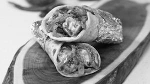 Achari Paneer Tikka Rumali Roll